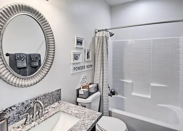 Holiday home Luxe W/ Ohv Access, 5 Mi To Mohave! *