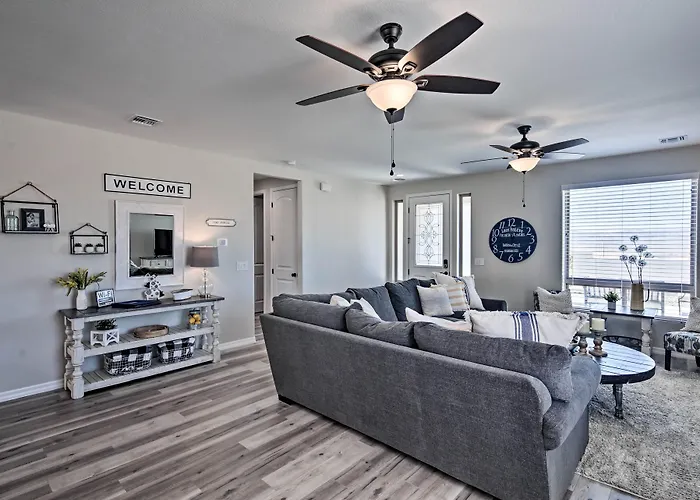 Luxe W/ Ohv Access, 5 Mi To Mohave! Holiday home